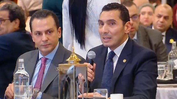 مهلة وتهديد بالإقالة ورفض إلغاء الهبوط.. كواليس جلسة وزير الشباب مع مسئولي الإسماعيلي