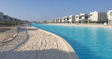 نهضة مصر فى عيون العالم.. تقارير وإشادات دولية بالعلمين والساحل
