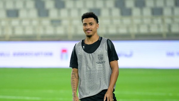 هاني حتحوت: «بيزيرا» يرغب في الاستمرار مع الزمالك رغم العروض الخارجية