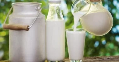 هل الحليب أكثر ترطيبًا من الماء للوقاية من الجفاف بعد التمارين؟