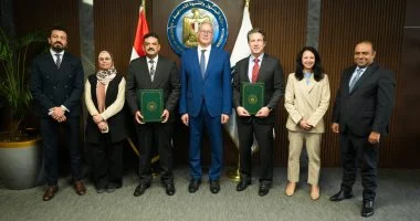 وزير البترول يشهد توقيع مذكرة مع البنك الأوروبي لتطوير قطاع التعدين