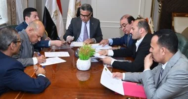 وزير التموين يوجه «الاتصال السياسي» بسرعة دراسة طلبات النواب لتحسين الخدمات وتطوير المنشآت التموينية