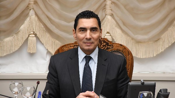 وزير الرياضة يبحث مع اللجنة الأولمبية والاتحادات برامج الإعداد لأولمبياد لوس أنجلوس 2028