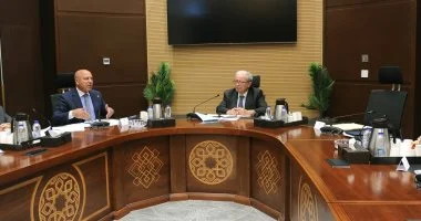 وزير النقل: شبكة القطار الكهربائي السريع تمتد بطول 2000 كم لتنقل 2.5 مليون راكب يوميًا و15 مليون طن بضائع سنوياً