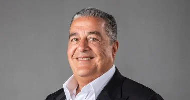يخطف الصدارة ويراهن على الساحل.. ياسين منصور يتصدر المبيعات بـ52 مليار جنيه