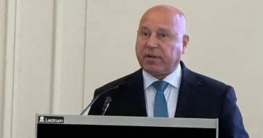 ​وزير النقل يتابع حركة القطارات.. ويوجه بتكثيف الحملات على المراكب النيلية