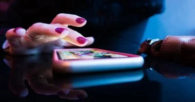 آبل قد تقدم أخيرًا ميزة تقسيم الشاشة على الآيفون فى iOS 27 على غرار أندرويد