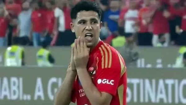 أحمد حسن: الأهلي يفاضل بين عدة عروض خليجية لبيع رضا سليم.. ولا نية لعودته الموسم المقبل