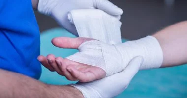 إبر دقيقة موجهة بالذكاء الاصطناعى تسرع من التئام جروح مرضى السكر