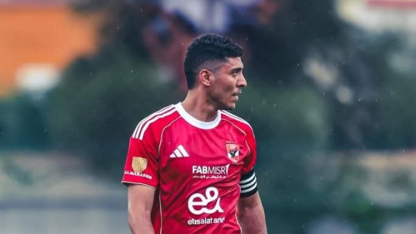 إعلامي: الأهلي يدرس رحيل محمد شريف بعد التعاقد مع مهاجم إنبي