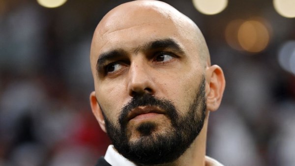 الأهلي يفاوض مدرب منتخب المغرب.. وطلبات المدرب على طاولة الخطيب والإدارة