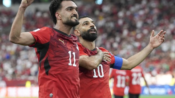 الإعلام الفرنسي: الفراعنة يقلبون الطاولة بشوط ثانٍ عالي الجودة ويحصدون أول فوز تاريخي بالمونديال