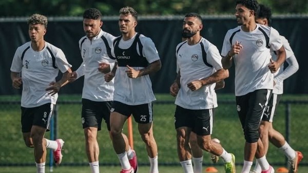 الشحات يحذر لاعبي المنتخب قبل مباراة نيوزيلندا: خايف من عقلية اللاعب المصري