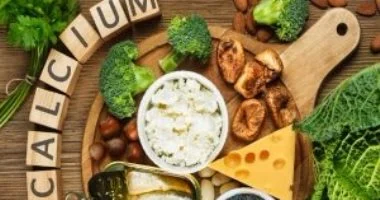 الكالسيوم أم المغنيسيوم.. أيهما أهم لصحة العظام؟