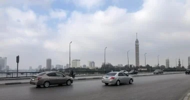 النشرة المرورية.. سيولة مرورية فى حركة السيارات على محاور القاهرة والجيزة