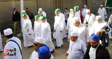 انطلاق موكب الطرق الصوفية احتفالا برأس السنة الهجرية بمشاركة الآلاف