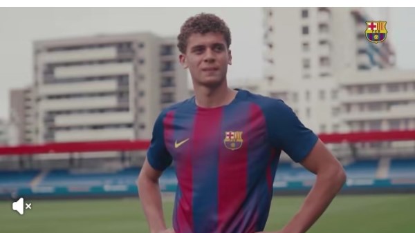 برشلونة يحتفي بـ حمزة عبد الكريم قبل ظهوره الأول مع مصر في كأس العالم