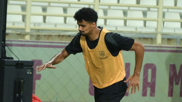 بروتوكول «فيفا» يحسم موقف حسام عبد المجيد من العودة لتدريبات المنتخب
