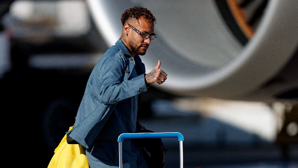 بعثة المنتخب البرازيلي تصل أمريكا استعدادا لودية مصر قبل المونديال | صور