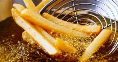 بقشرها أم مسلوقة ..ما هي أنواع البطاطس المقلية الأكثر صحة؟