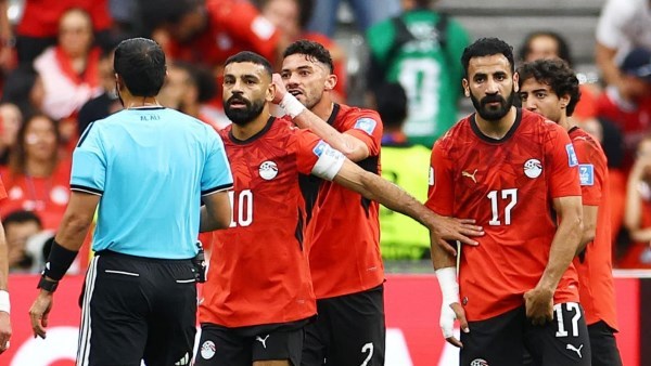 تركي آل الشيخ يعلق على مباراة مصر وإيران: الحكم مش سالك