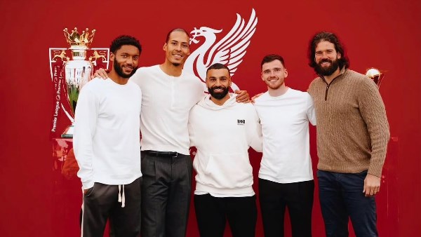توتنهام يعلن تعاقده مع لاعب ليفربول رسميا