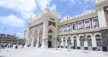 تيسيرات وتخفيضات 50%.. خدمات تقدمها السكة الحديد لكبار السن وذوى الهمم