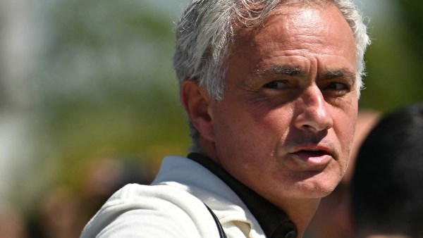 جوزيه مورينيو يعود إلى ريال مدريد.. بداية حقبة جديدة في سانتياجو برنابيو