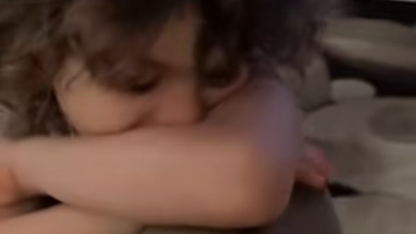 حزين لضياع الفوز.. رد فعل آمر نجل حسام حسن بعد تعادل مصر أمام بلجيكا