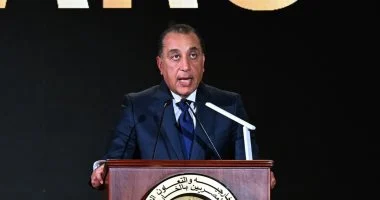 رئيس الوزراء: نحتفي اليوم بمدرسة وطنية عريقة خرّجت أجيالاً من الدبلوماسيين