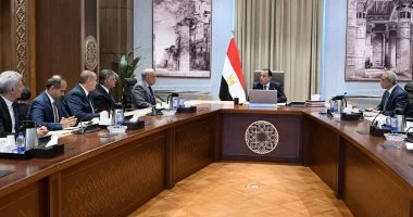 رئيس الوزراء يتابع مستجدات موقف تنفيذ مشروعات الطاقة الجديدة والمتجددة