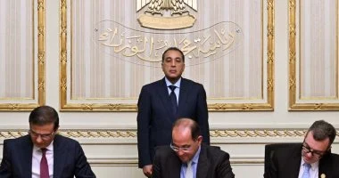 رئيس الوزراء يشهد توقيع اتفاقيتين لإنهاء تشابكات مالية تاريخية من الثمانينيات