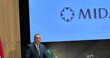 رئيس الوزراء يشهد مراسم توقيع شراكة استراتيجية بين«ميدار» و«ماجد الفطيم»