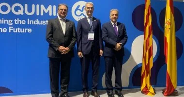 رئيس غرفة الصناعات الكيميائية يعرض أبرز فرص الاستثمار بمعرض دولى فى إسبانيا