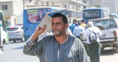 رطوبة ونشاط رياح.. الأرصاد تكشف تفاصيل الظواهر الجوية على مدار اليوم