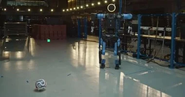 روبوت أطلس يتعلم مهارات كرة القدم عبر مشاهدة مباريات كأس العالم
