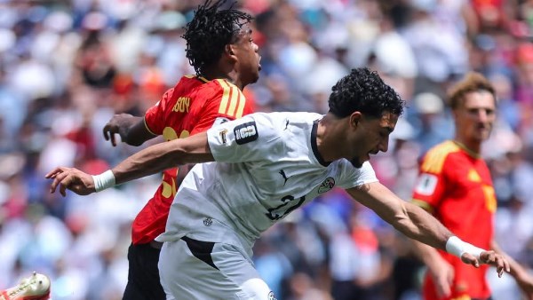 شرفتونا.. أيمن يونس يوجه رسالة إلى لاعبي منتخب مصر