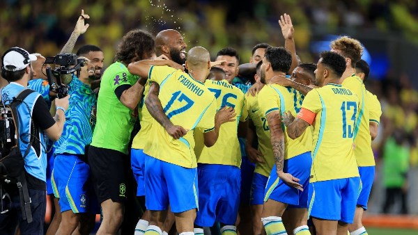 صدمة لأنشيلوتي قبل المونديال.. غياب نجم المنتخب عن مواجهة مصر الودية