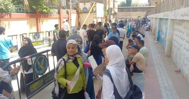 عدد الأسئلة وتوزيع درجات مواد المجموع بالثانوية العامة استعدادا لامتحان غدا