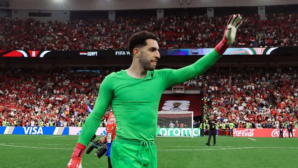 فتحي سند يشيد بـ مصطفى شوبير : حافظ على تقدم منتخب مصر