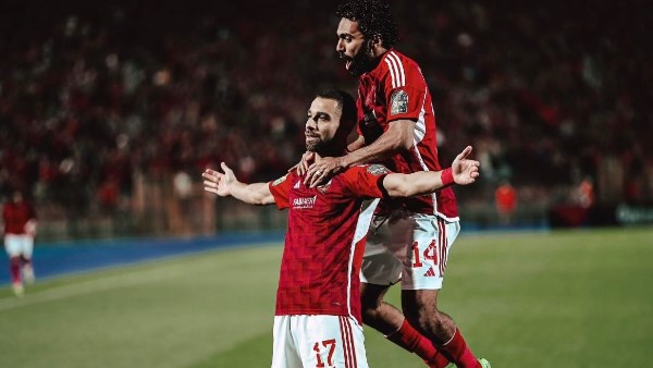 فرج عامر: الشحات لم يتفق مع الأهلي.. وجلسة حاسمة خلال 3 أيام لتحديد مصيره
