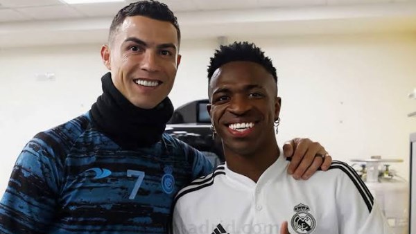 فينيسيوس: لهذا السبب رونالدو هو الأعظم في التاريخ.. لاعب لن يتكرر