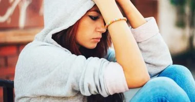 قبعة باردة لمدة 30 دقيقة.. طريقة جديدة تساعد فى تخفيف أعراض الاكتئاب