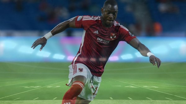 قبل انتقاله إلى فالنسيا.. ديانج يعود لقيادة منتخب مالي بعد فترة غياب