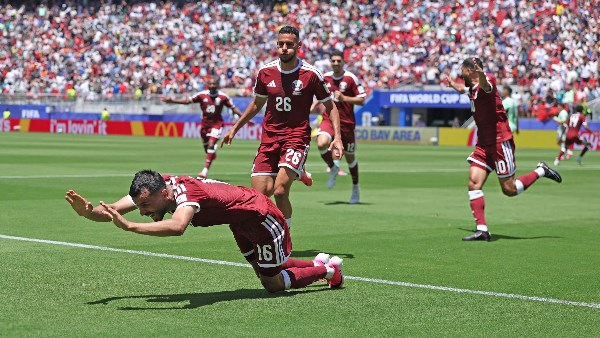 قطر تتأخر 2-1 أمام البوسنة والهرسك في كأس العالم