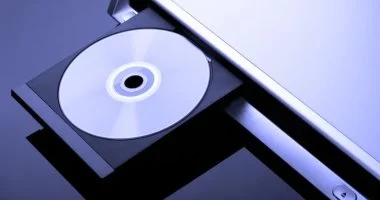 لماذا كانت أقراص DVD تحمل أكواد مناطق جغرافية؟ السر وراء القيود المزعجة
