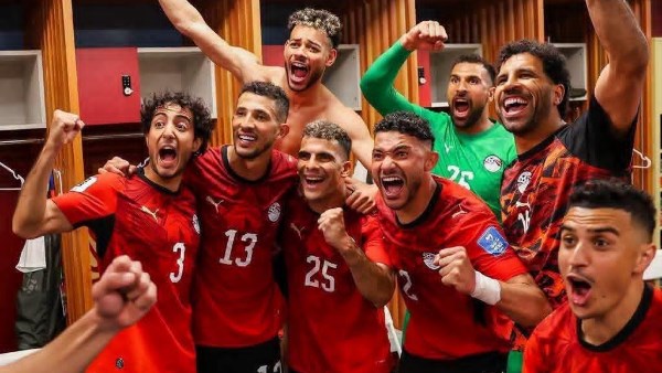 ماذا يحدث إذا تعادل أو خسر منتخب مصر أمام إيران؟.. خبير لوائح يكشف التفاصيل