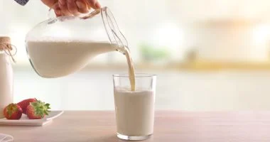 ماذا يحدث لجسمك عند تناول اللبن الرائب كل يوم فى الصيف؟