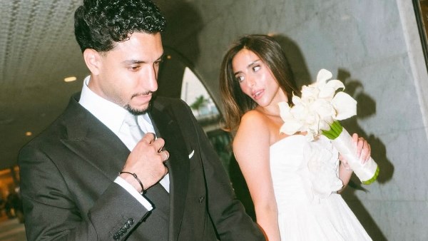 مراتي.. عمر مرموش يحتفل بعقد قرانه بصور جديدة