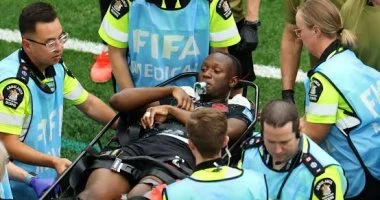 مسكن سريع.. كيف تعمل الصافرة الخضراء التى استخدمها لاعب كندا المصاب